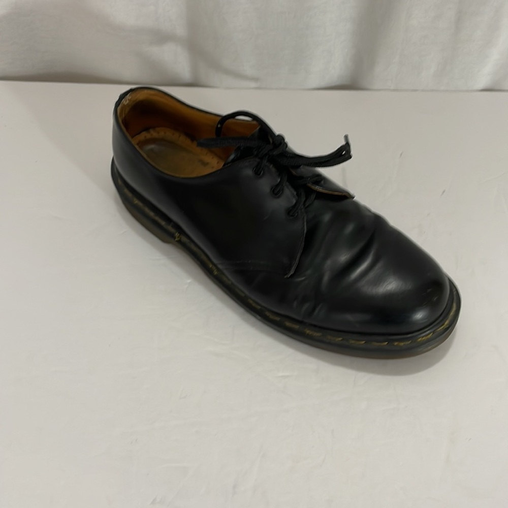 Classic Black Leather Men's Lace-Up Shoe